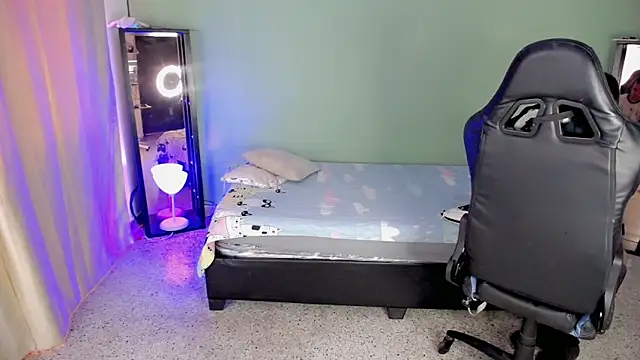 Stein  online show from October 24, 1:29 pm