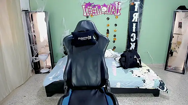 Stein  online show from October 28, 1:03 pm