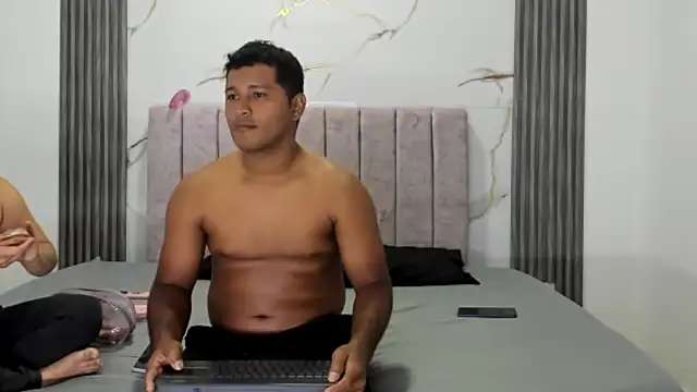 Snapshot of brutal_sex_love chatting on March 14, 1:23 am brutal sex love online show from March 14, 1:23 am