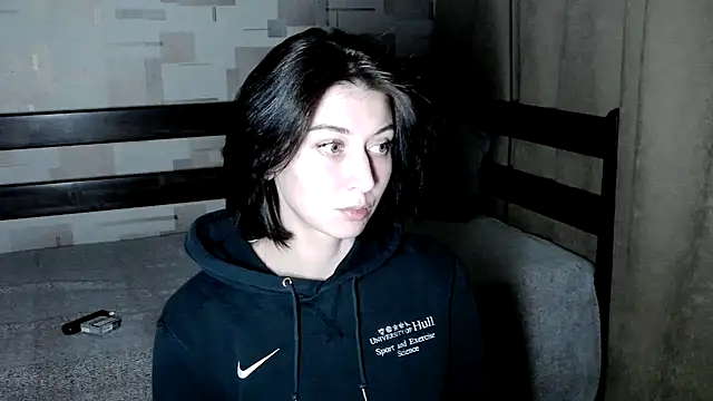 Snapshot of AiryR chatting on September 30, 8:03 pm AiryR online show from September 30, 8:03 pm