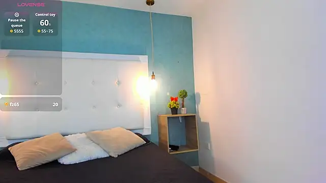 Heidy milf online show from January 7, 8:22 pm