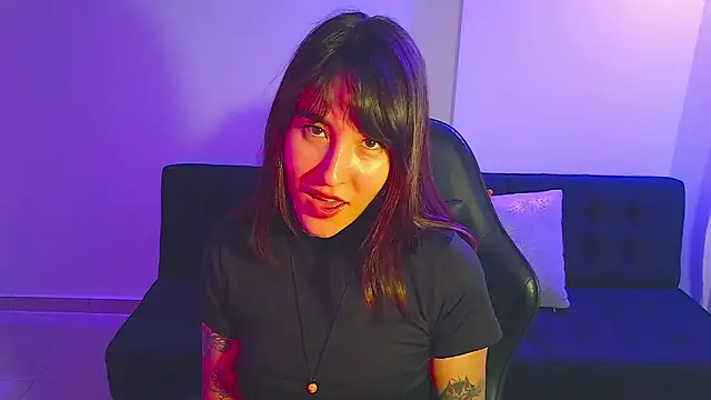 Snapshot of Yulienneg chatting on February 27, 3:28 am Yulienneg online show from February 27, 3:28 am