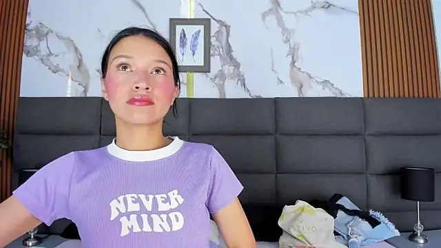 Sophie Calloway online show from March 27, 3:01 pm