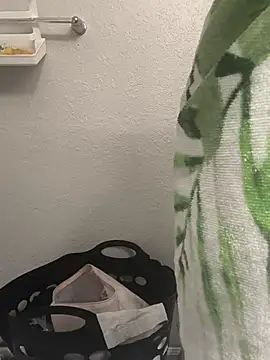 BigBootyCDTsJess online show from April 9, 1:05 am