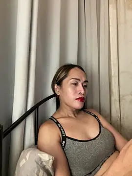 RomanticPearlTS online show from March 8, 2:21 pm