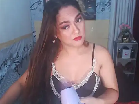 Snapshot of Alexandriasexycock4u chatting on November 4, 1:48 am Alexandriasexycock4u online show from November 4, 1:48 am