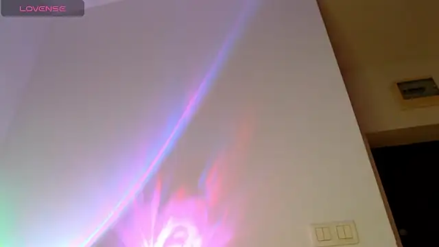 Snapshot of BritneyDivine chatting on October 28, 6:06 am BritneyDivine online show from October 28, 6:06 am