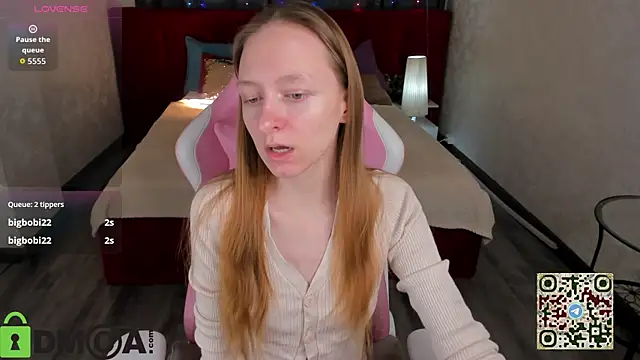 Snapshot of Mia_E1fie chatting on January 8, 12:02 am Mia E1fie online show from January 8, 12:02 am