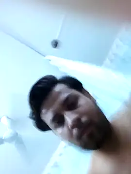 Snapshot of king_aaru2004 chatting on September 16, 7:09 am king aaru2004 online show from September 16, 7:09 am