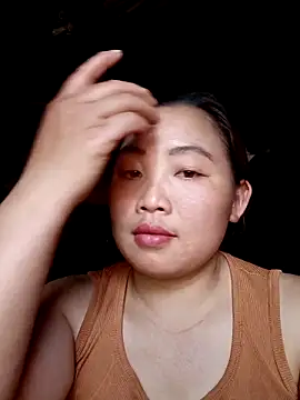 Snapshot of PhamPhung chatting on October 5, 4:11 am PhamPhung online show from October 5, 4:11 am