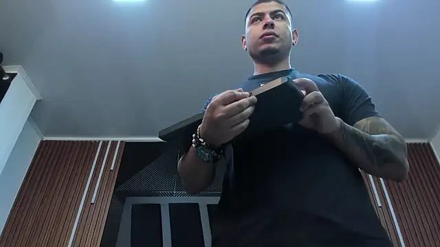 marco garciia  online show from September 25, 11:08 pm