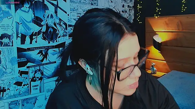 hanna kimura online show from February 10, 7:40 pm