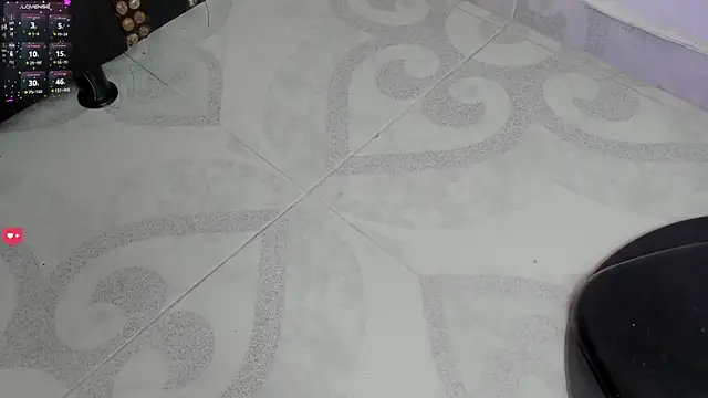 Snapshot of yasmin_rahal chatting on February 19, 3:41 pm yasmin rahal online show from February 19, 3:41 pm