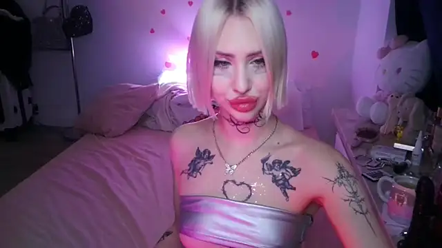 Snapshot of yourscirilla chatting on March 17, 5:38 pm yourscirilla online show from March 17, 5:38 pm