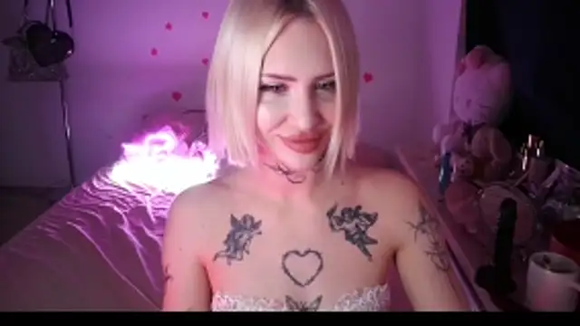 Snapshot of yourscirilla chatting on March 27, 5:45 pm yourscirilla online show from March 27, 5:45 pm