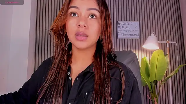 Snapshot of Missnaomi_ chatting on September 9, 11:04 pm Missnaomi  online show from September 9, 11:04 pm