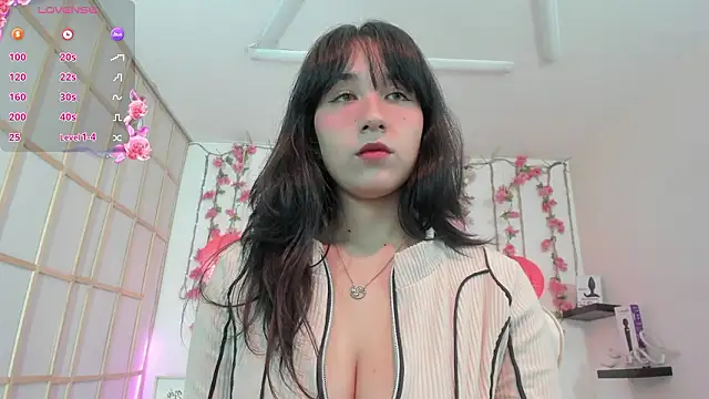  julieta love  online show from March 18, 5:27 pm