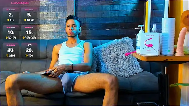 Alex bigcock11  online show from September 22, 3:36 pm