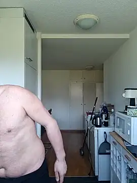 Snapshot of spaccaa chatting on March 22, 11:24 am spaccaa online show from March 22, 11:24 am