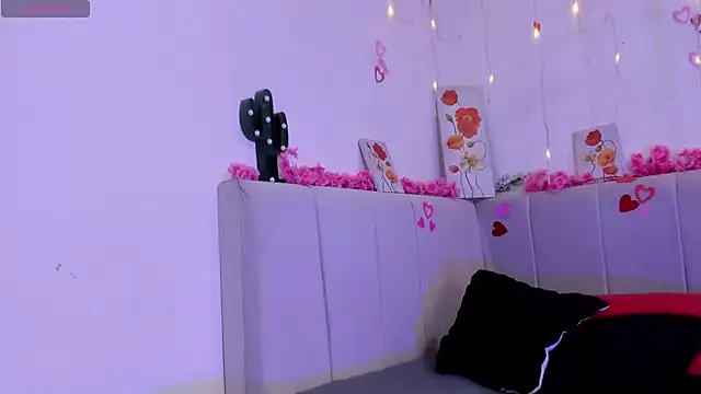 Tommy Lovee online show from September 24, 4:27 am