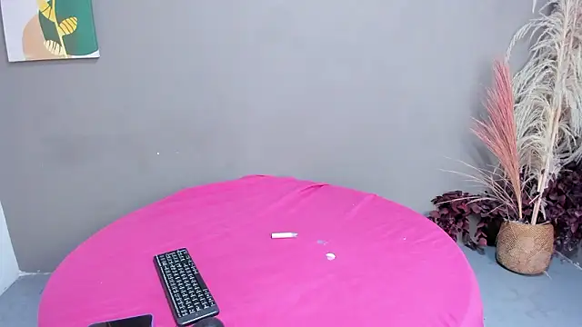 sienna glow online show from March 24, 1:49 pm