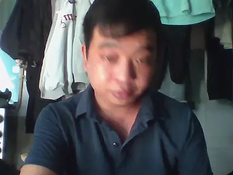 Snapshot of Boy_kuto77 chatting on January 7, 4:04 am Boy kuto77 online show from January 7, 4:04 am