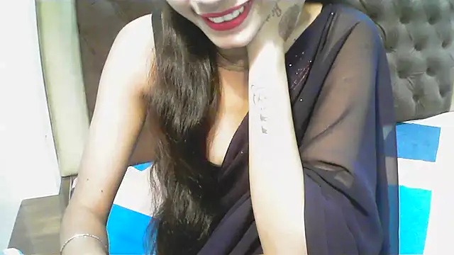 Snapshot of elize__ chatting on October 14, 2:56 am elize online show from October 14, 2:56 am