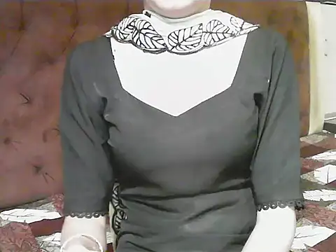 elize   online show from January 17, 2:38 am