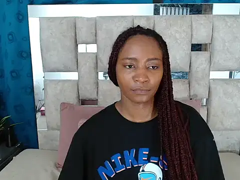 AmbarSmit online show from November 20, 7:35 pm