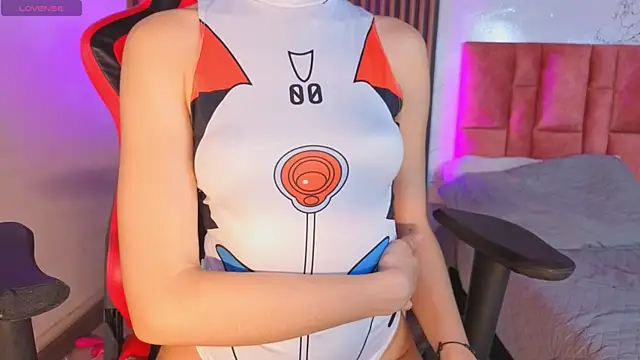 Snapshot of SpicyDemons chatting on October 31, 3:51 am SpicyDemons online show from October 31, 3:51 am