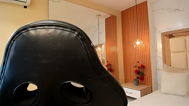 Snapshot of julieta_rosee chatting on March 30, 10:00 pm julieta rosee online show from March 30, 10:00 pm