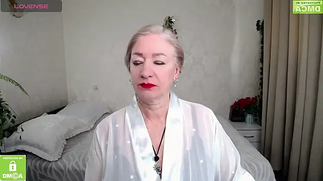 Snapshot of hunters_woman chatting on March 15, 5:02 am hunters woman online show from March 15, 5:02 am