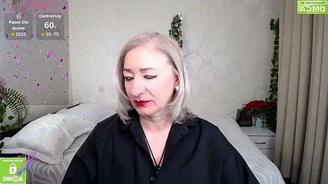 Snapshot of hunters_woman chatting on April 29, 7:09 pm hunters woman online show from April 29, 7:09 pm