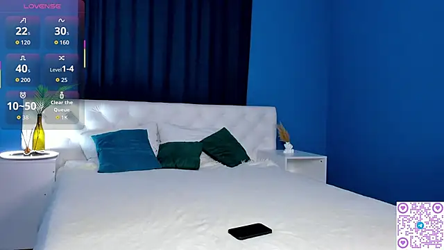 Snapshot of KiraSun chatting on September 22, 12:29 pm KiraSun online show from September 22, 12:29 pm