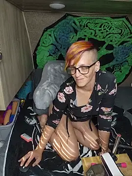 Snapshot of amymatthews92 chatting on June 6, 10:36 pm amymatthews92 online show from June 6, 10:36 pm