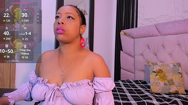 Snapshot of Faver_ chatting on October 7, 12:24 pm Faver online show from October 7, 12:24 pm