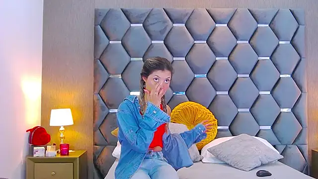 BlaireParker online show from September 18, 12:29 pm