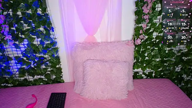 RosseCollins online show from June 26, 11:53 pm