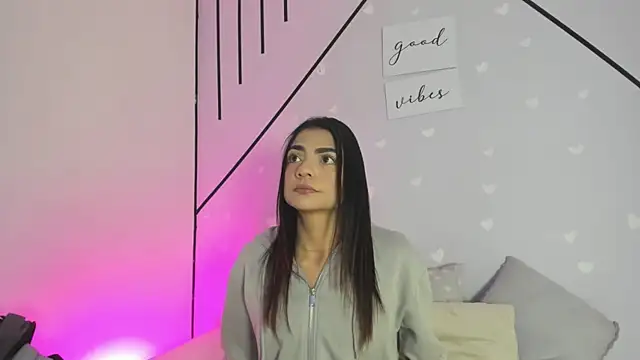 Snapshot of MiahCornell_ chatting on March 23, 1:15 pm MiahCornell online show from March 23, 1:15 pm