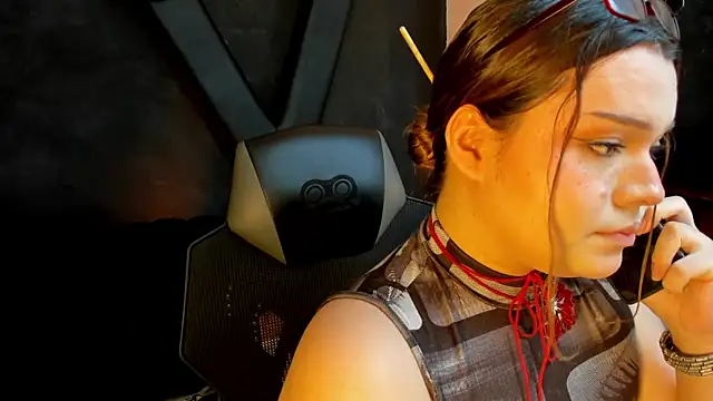 Snapshot of Maxxxine1 chatting on September 23, 9:18 pm Maxxxine1 online show from September 23, 9:18 pm