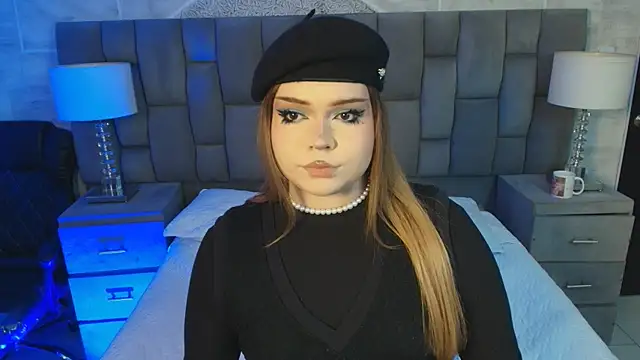 Snapshot of Maxxxine1 chatting on November 2, 9:00 am Maxxxine1 online show from November 2, 9:00 am