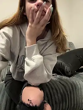 SeccySerena online show from October 18, 5:35 pm