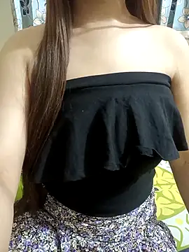 Snapshot of loving_candy chatting on December 15, 7:51 pm loving candy online show from December 15, 7:51 pm