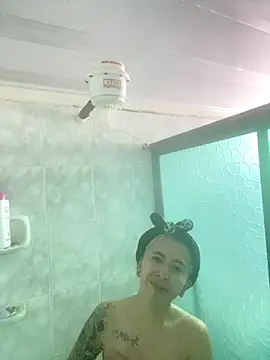 Snapshot of Sallem_Pink chatting on October 6, 10:23 am Sallem Pink online show from October 6, 10:23 am