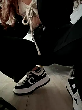 Sallem Pink online show from November 5, 11:43 am