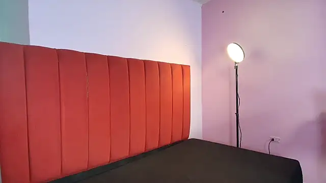 Snapshot of Bunny_Petit chatting on September 26, 10:52 am Bunny Petit online show from September 26, 10:52 am