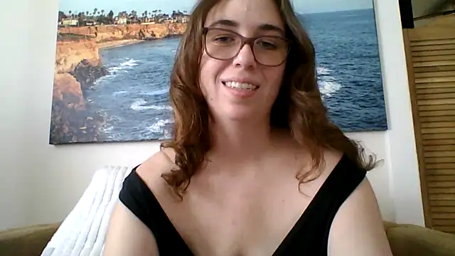 sweetsocalgirl online show from May 6, 10:04 pm