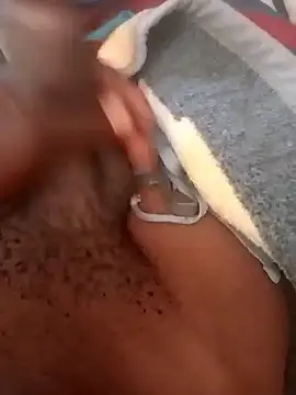 Snapshot of franceew chatting on April 4, 6:11 am franceew online show from April 4, 6:11 am