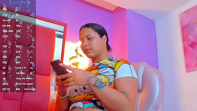 EllieTrinket  online show from March 20, 8:03 pm