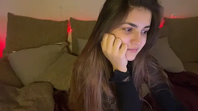 Vivalenti Kiss online show from December 4, 12:36 pm